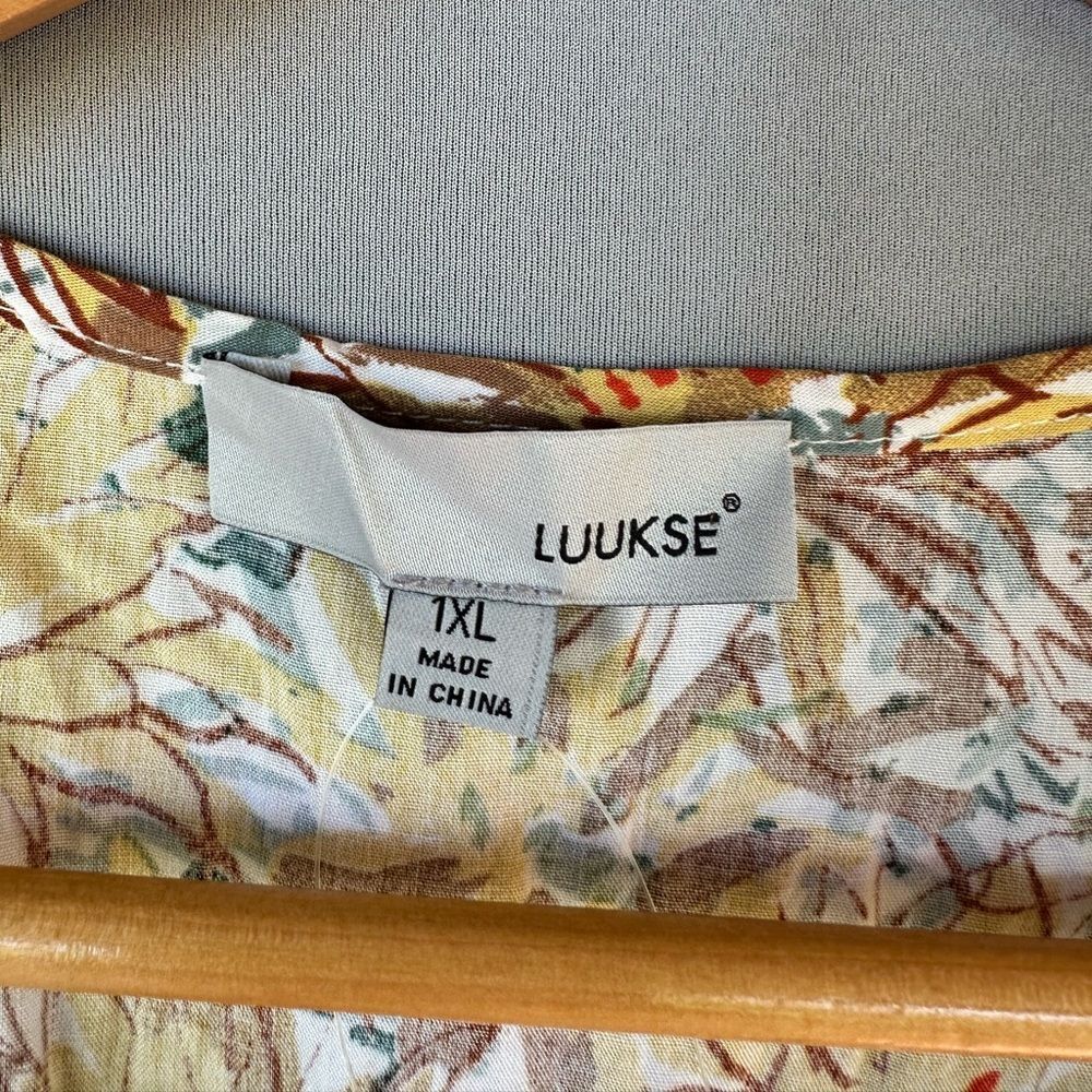 🎉5 for $45🎉 NWT Luukse Top Blouse Shirt Sizd 1XL - Picture 6 of 10
